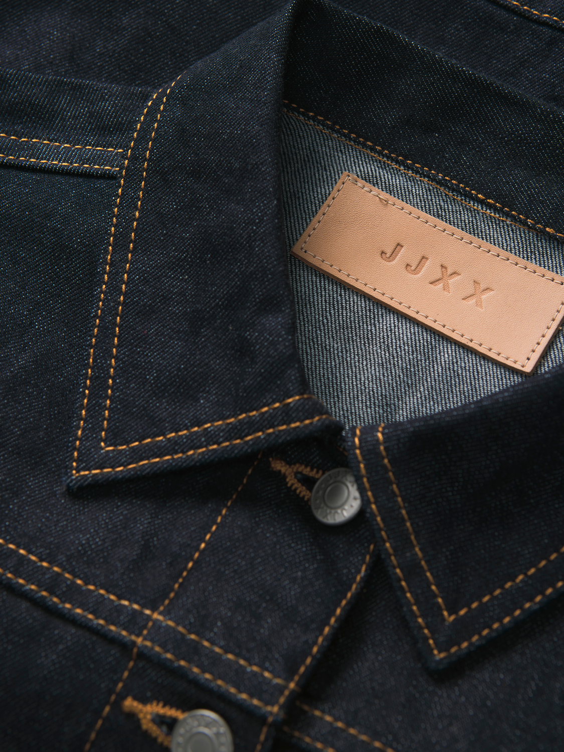 model_shot-detail